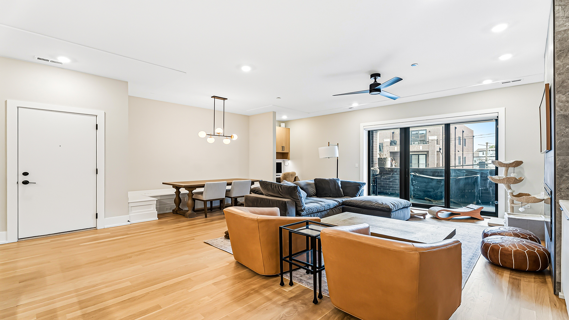 3125 North Clybourn Avenue Chicago IL 60618