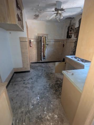 6740 South Oglesby Avenue Chicago IL 60649