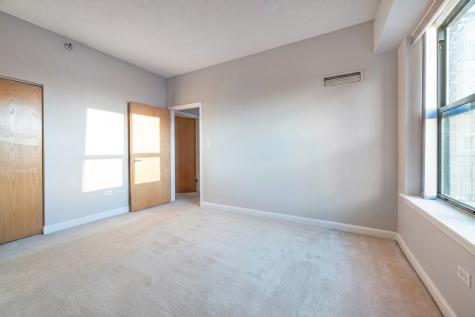 41 East 8th Street Chicago IL 60605