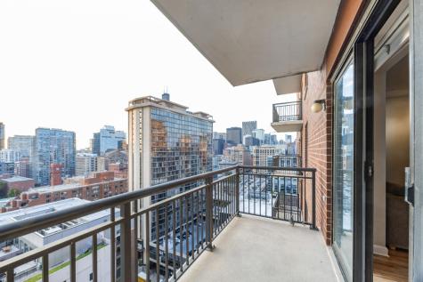 41 East 8th Street Chicago IL 60605