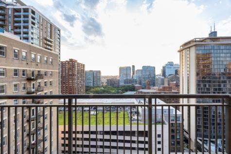 41 East 8th Street Chicago IL 60605