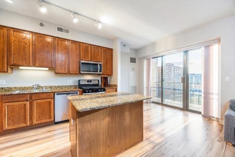 41 East 8th Street Chicago IL 60605