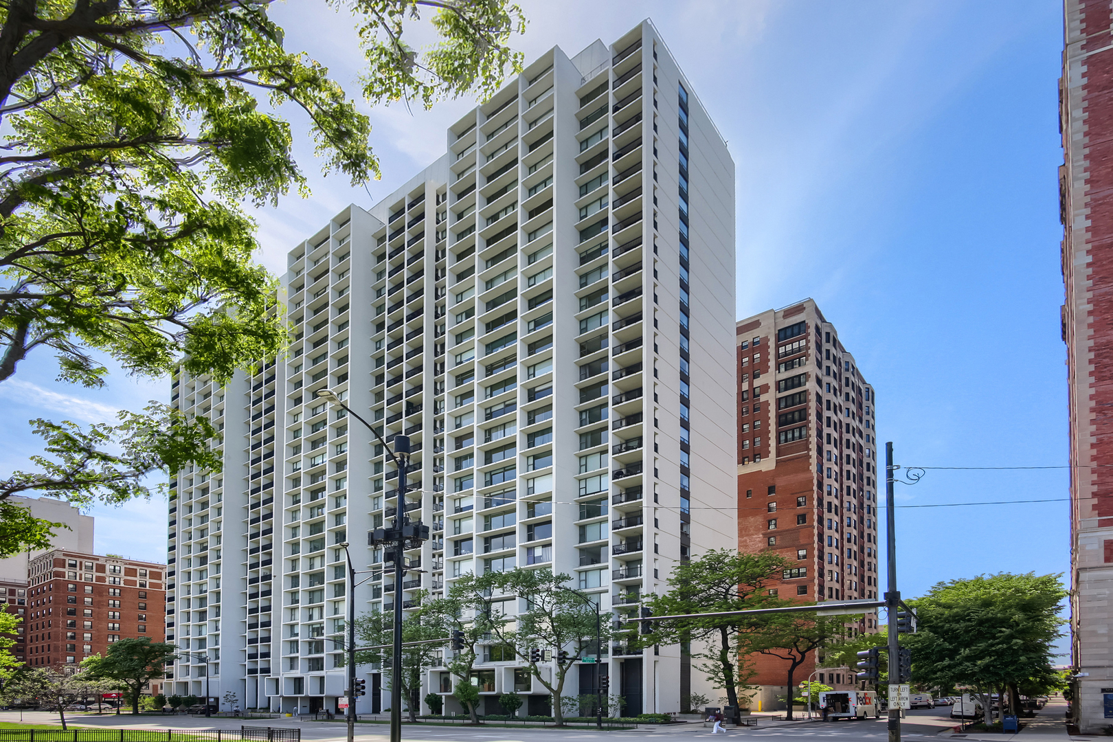 3200 North Lake Shore Drive Chicago IL 60657
