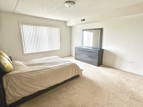 390 South Western Avenue Des Plaines IL 60016