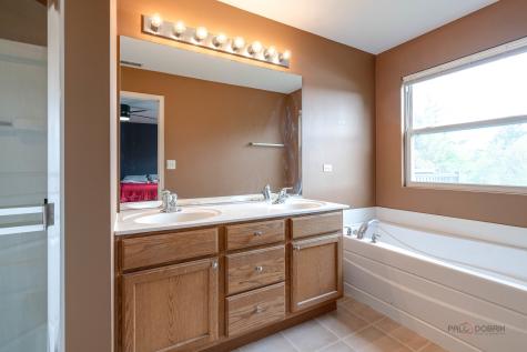 71 West Chatham Lane Round Lake IL 60073