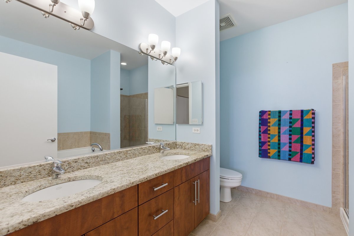 3140 North Sheffield Avenue Chicago IL 60657