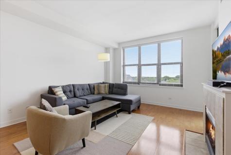3140 North Sheffield Avenue Chicago IL 60657