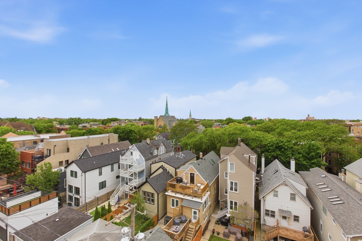 3140 North Sheffield Avenue Chicago IL 60657