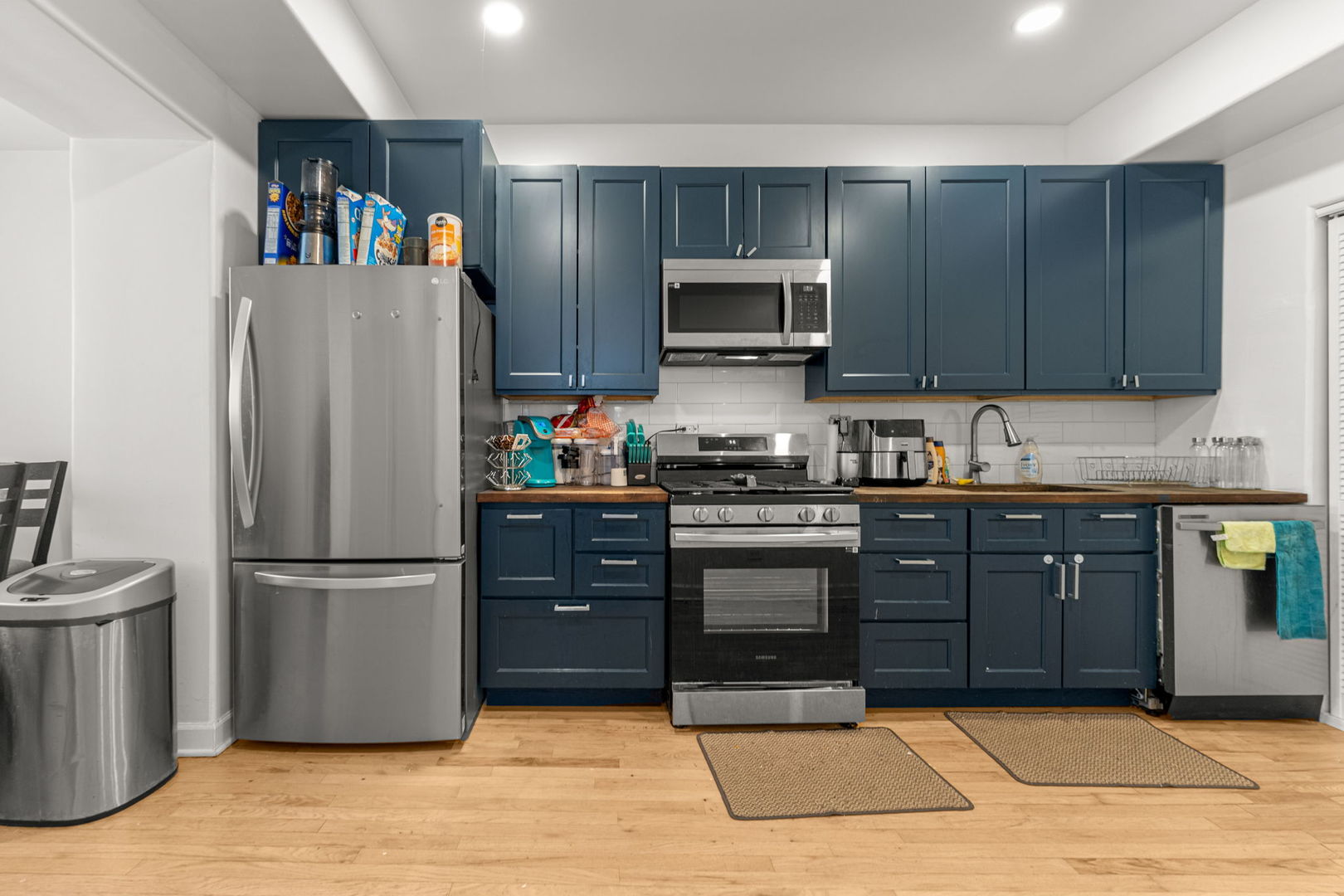 6722 South Ridgeland Avenue Chicago IL 60649