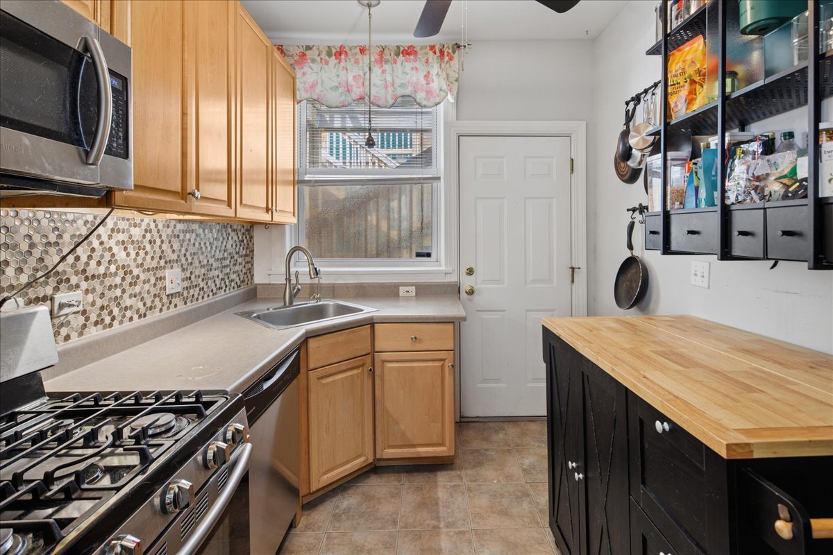 4916 North Kedzie Avenue Chicago IL 60625