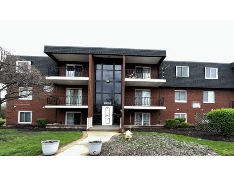 17005 Albany Avenue Hazel Crest IL 60429