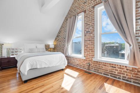 1542 North Wood Street Chicago IL 60622