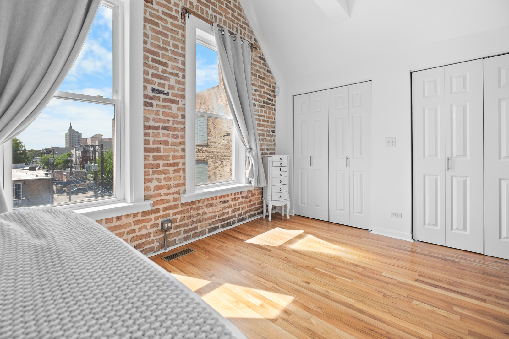 1542 North Wood Street Chicago IL 60622