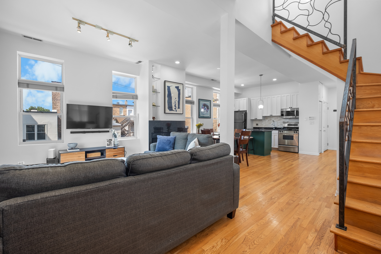 1542 North Wood Street Chicago IL 60622