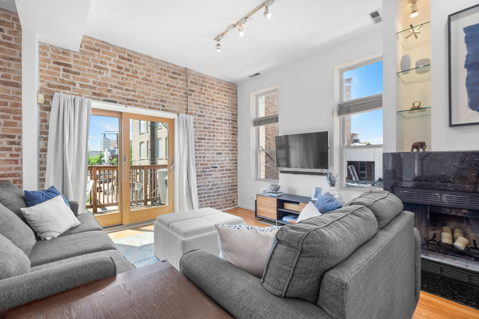 1542 North Wood Street Chicago IL 60622