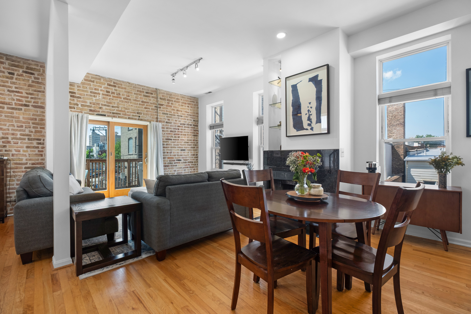1542 North Wood Street Chicago IL 60622