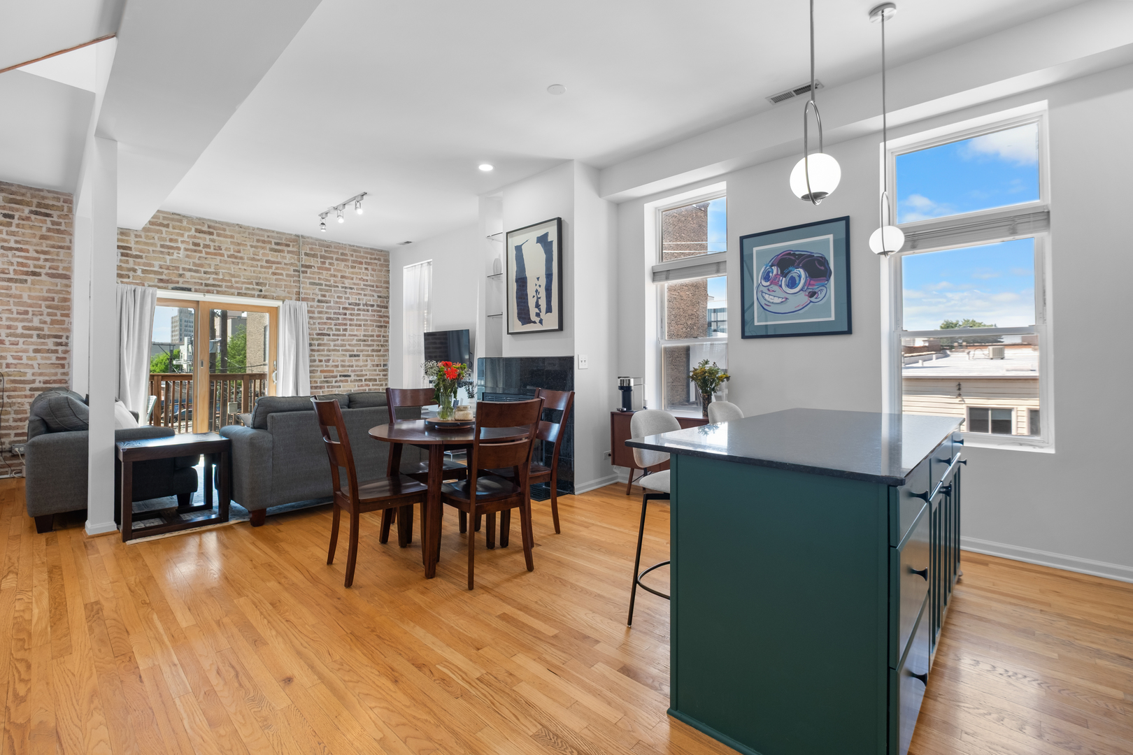 1542 North Wood Street Chicago IL 60622
