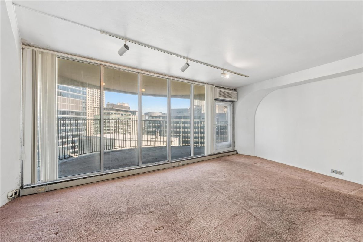 300 North State Street Chicago IL 60654