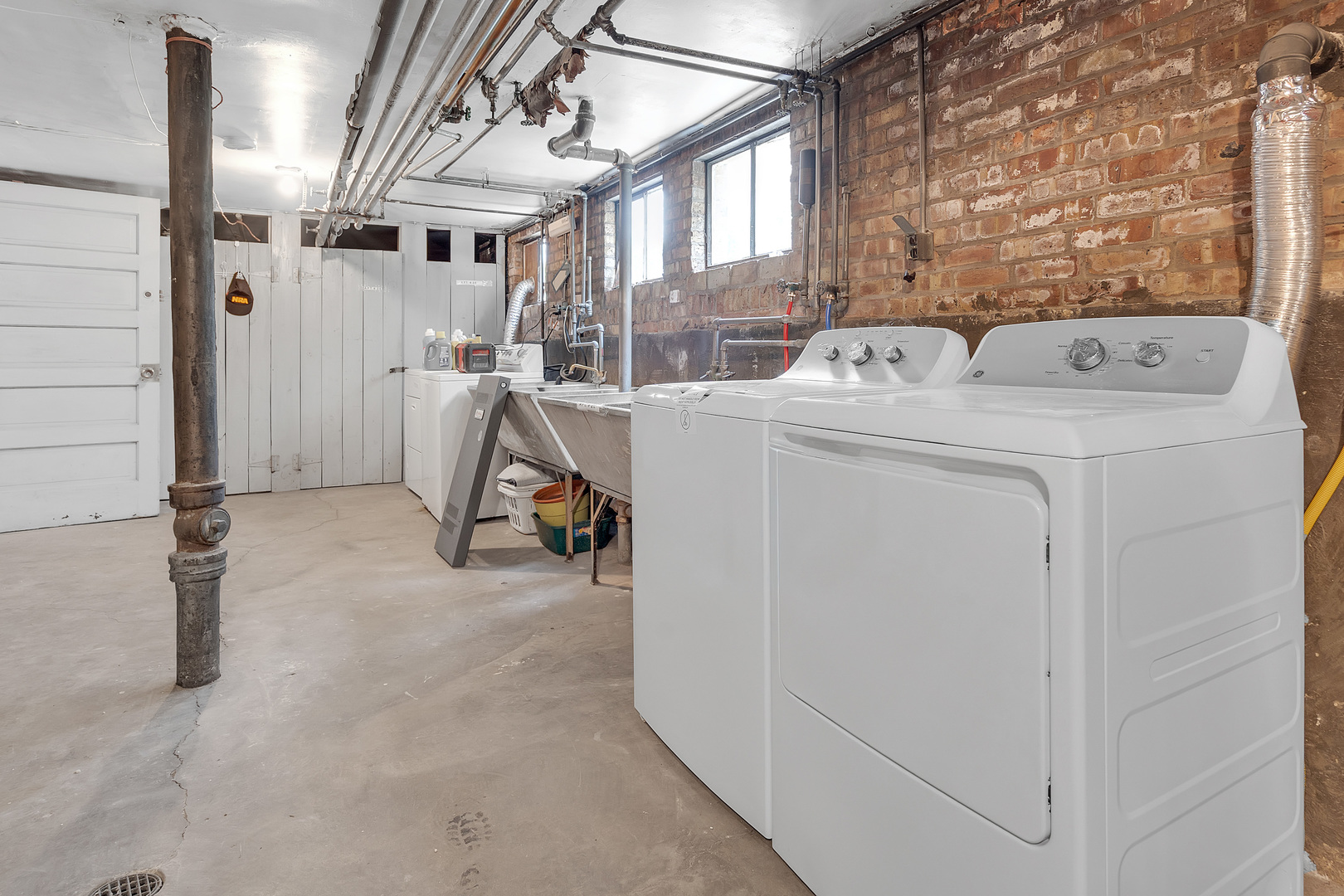 2712 West Balmoral Avenue Chicago IL 60625