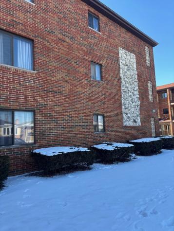 6323 West 64th Place Chicago IL 60638