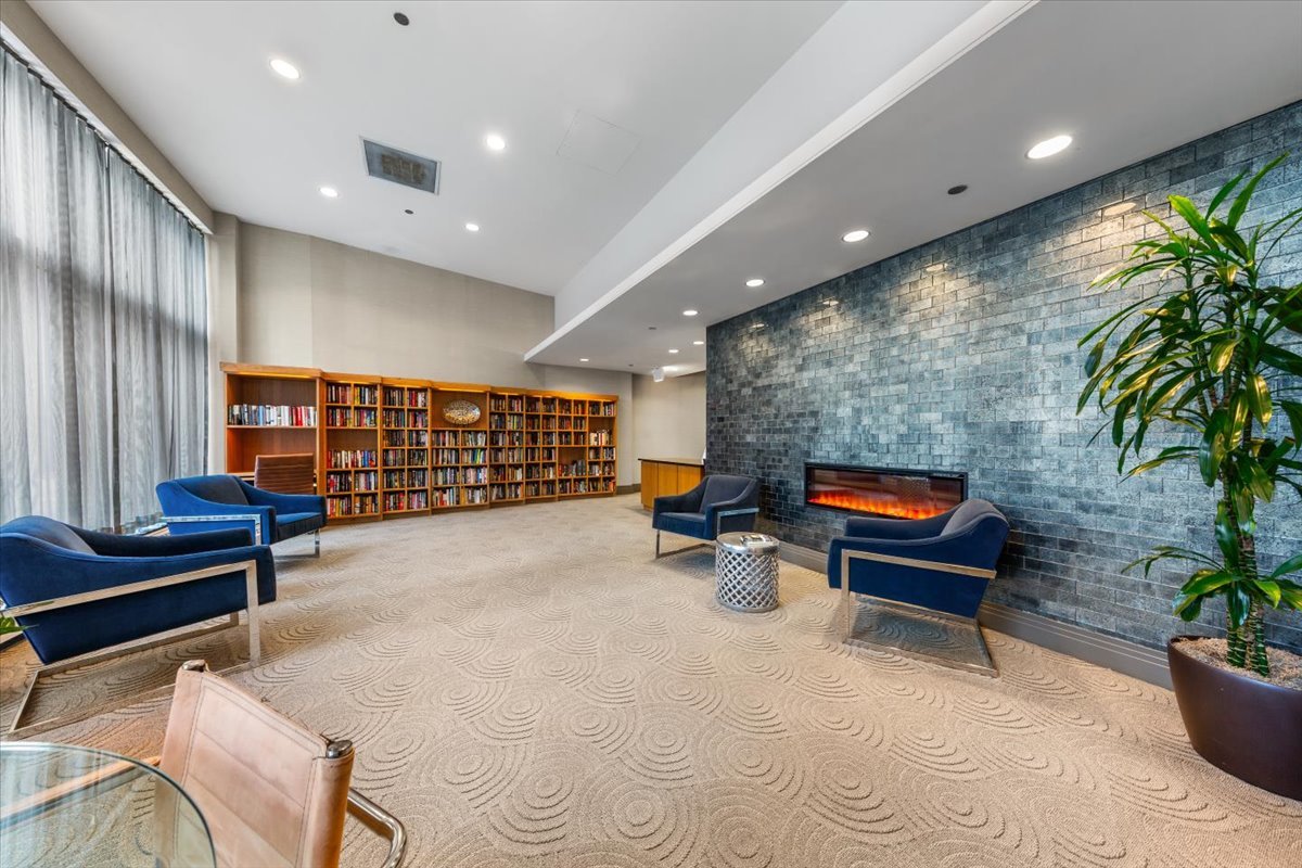 420 East Waterside Drive Chicago IL 60601