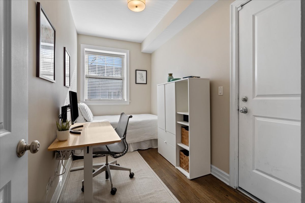 2701 North Mildred Avenue Chicago IL 60614