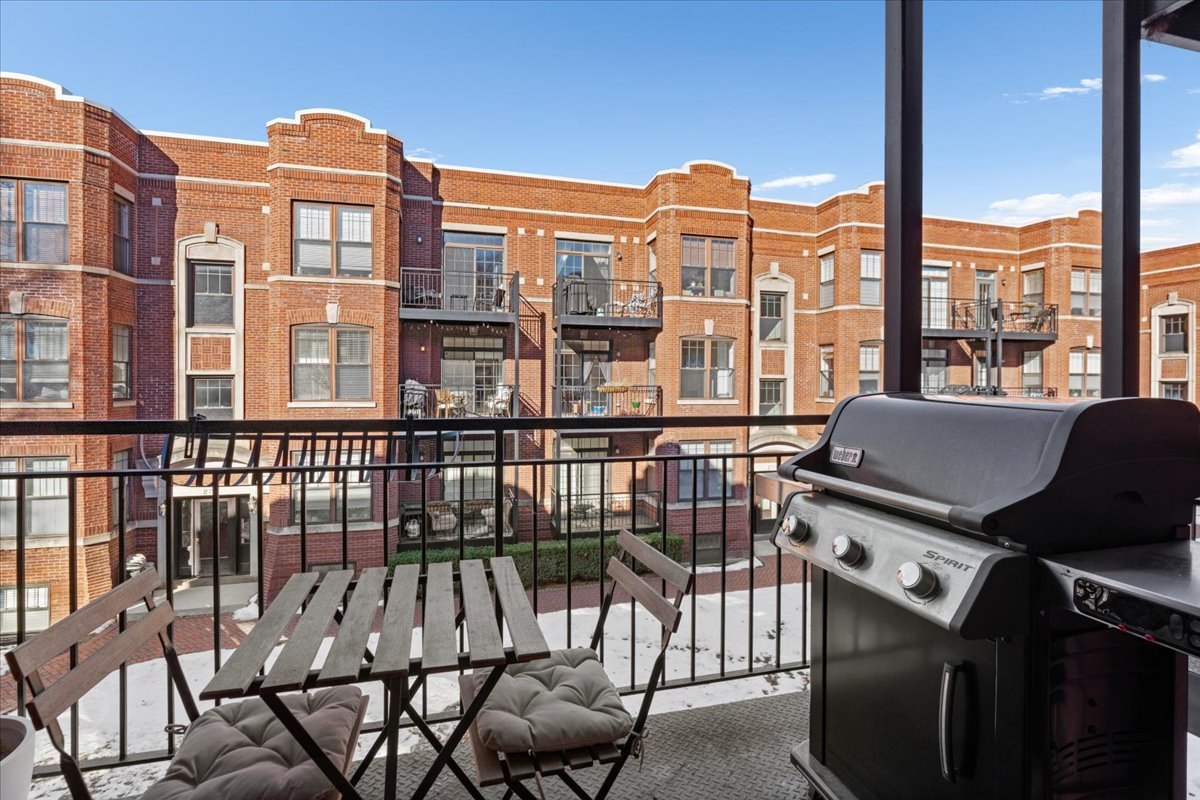 2701 North Mildred Avenue Chicago IL 60614