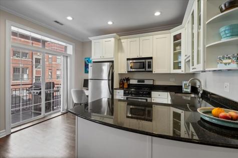 2701 North Mildred Avenue Chicago IL 60614