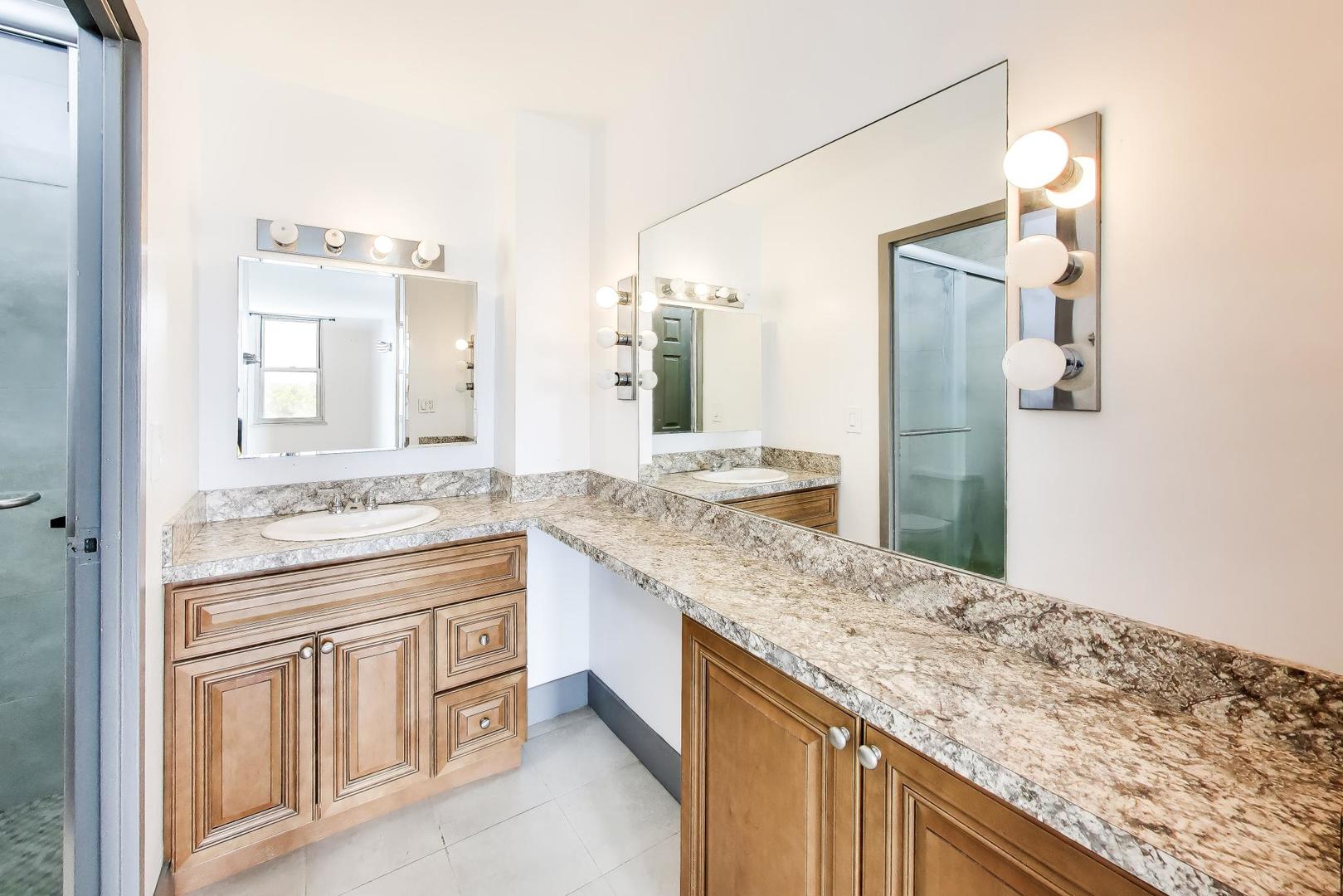 33 North Main Street Lombard IL 60148
