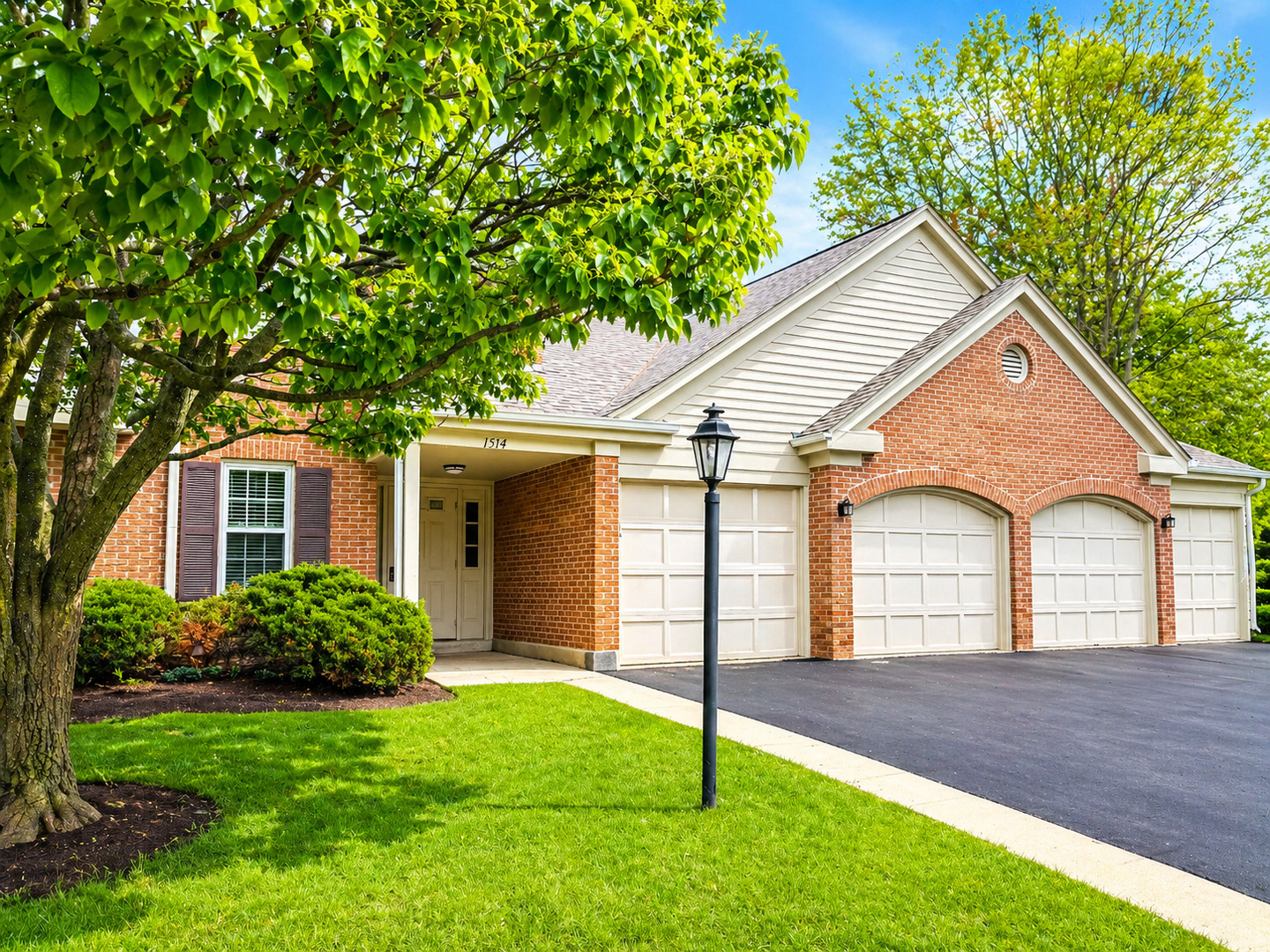 1514 Camden Court Wheeling IL 60090