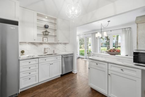 1514 Camden Court Wheeling IL 60090