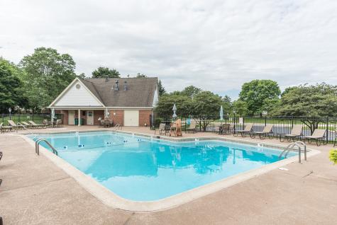 1514 Camden Court Wheeling IL 60090