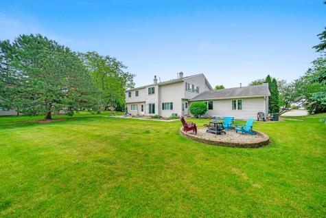 1837 Kerrybrook Court Sycamore IL 60178