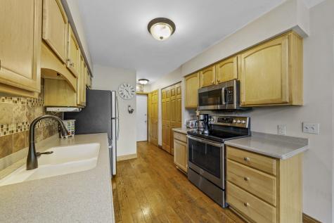 1837 Kerrybrook Court Sycamore IL 60178
