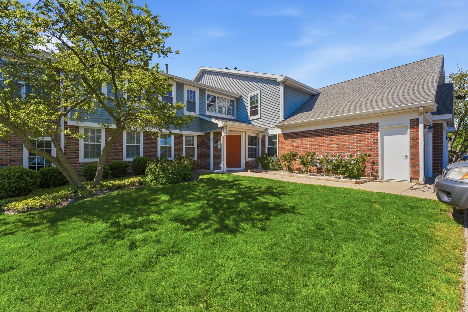 260 West Lynn Drive Palatine IL 60067