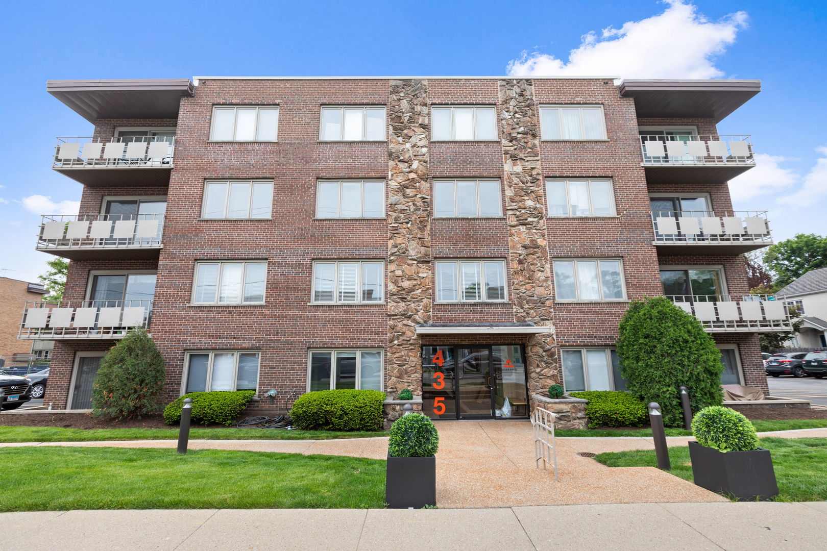 435 Ridge Road Wilmette IL 60091