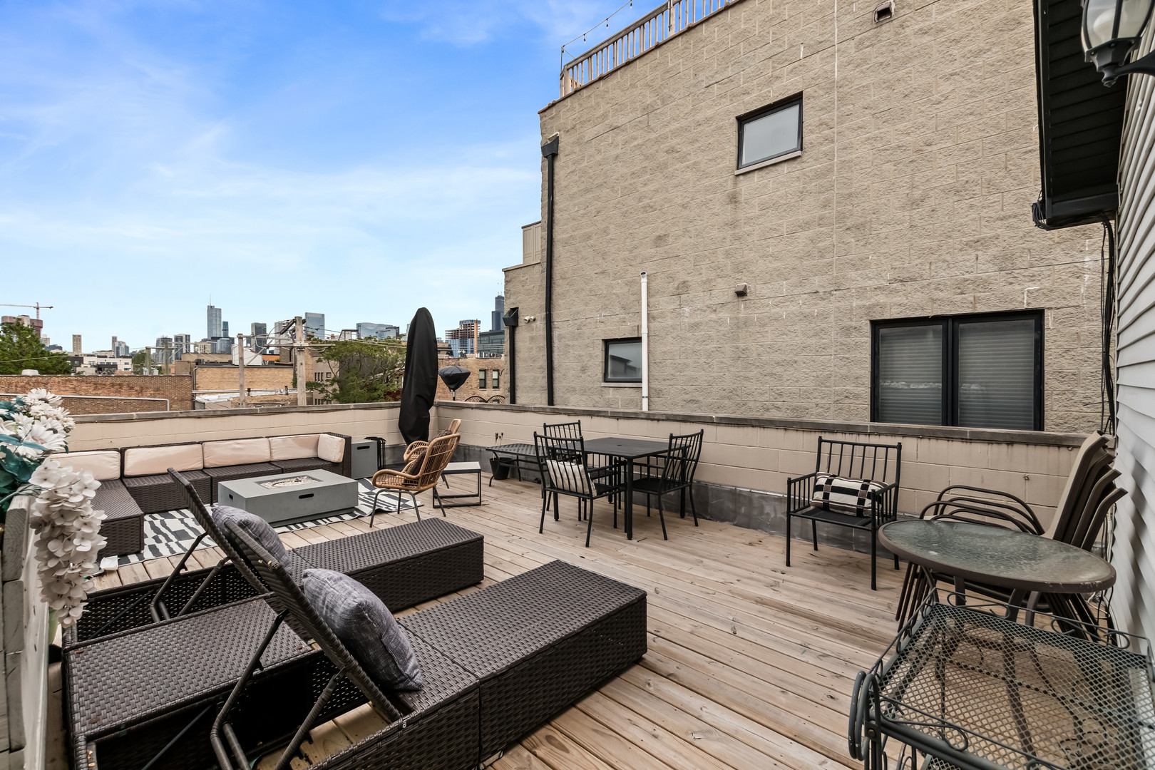 615 North Noble Street Chicago IL 60642