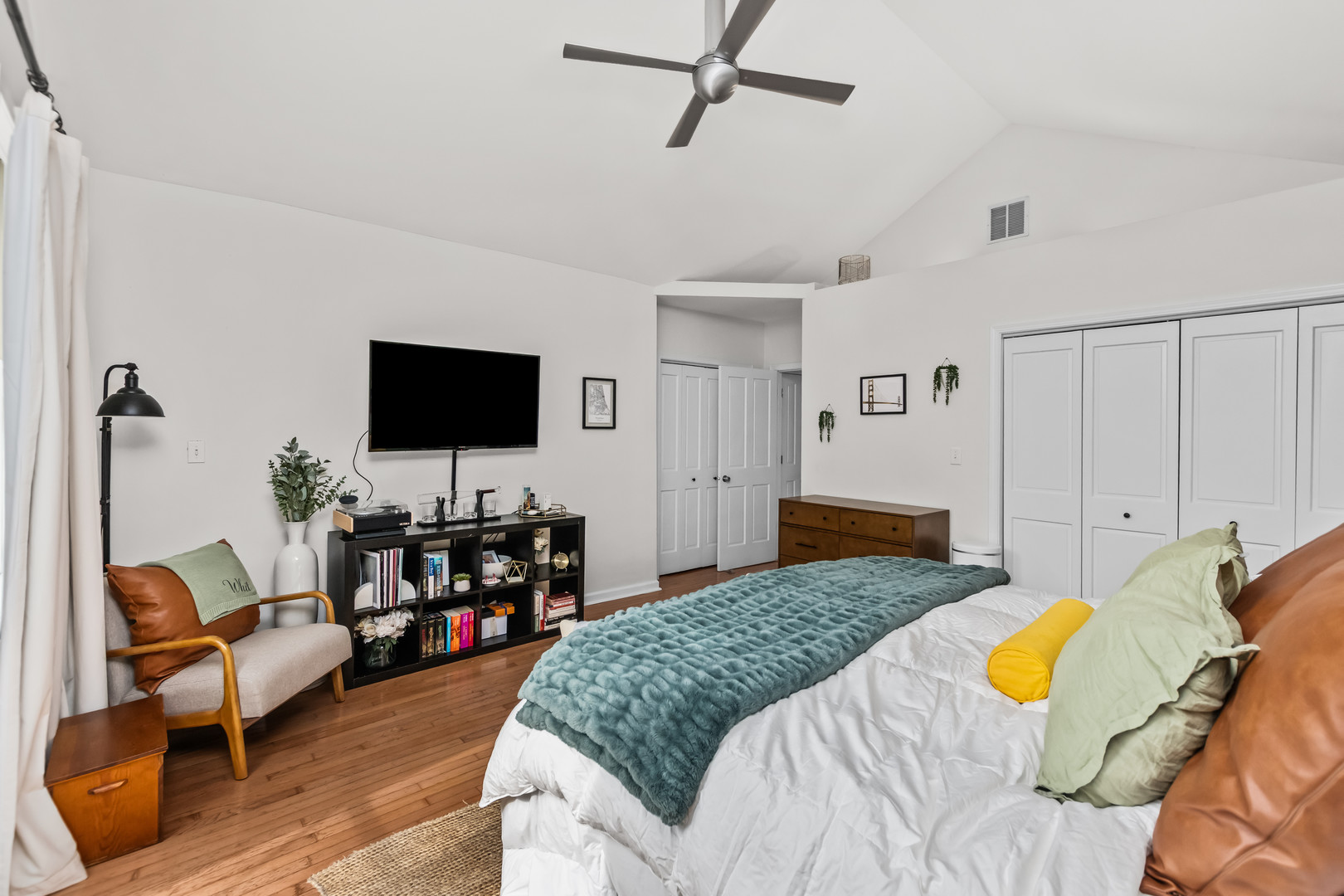 615 North Noble Street Chicago IL 60642