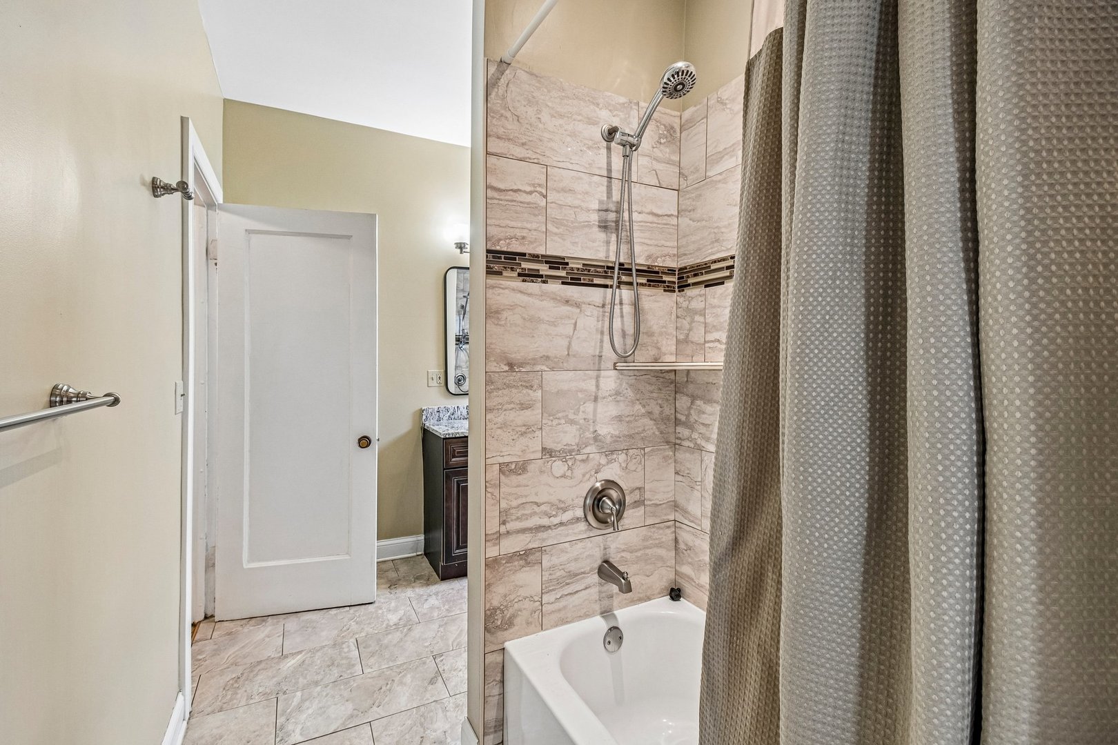 5054 South Woodlawn Avenue Chicago IL 60615