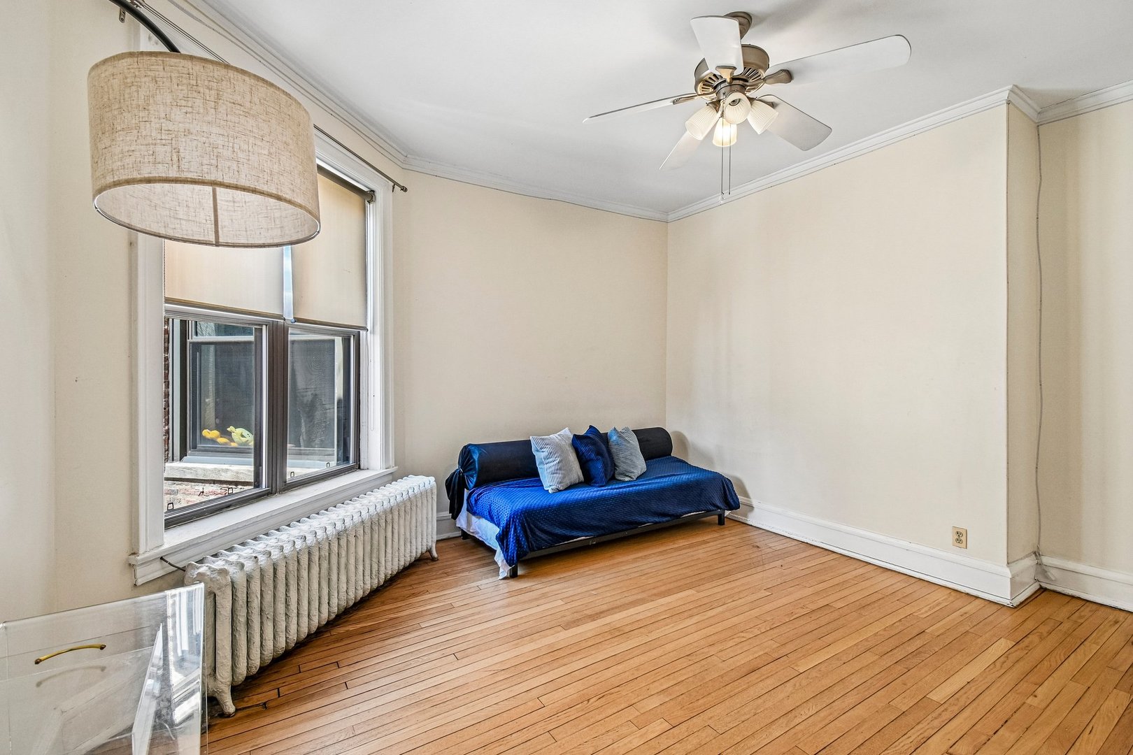 5054 South Woodlawn Avenue Chicago IL 60615