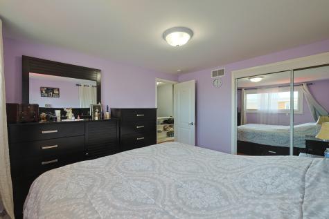 8668 Gregory Lane Des Plaines IL 60016