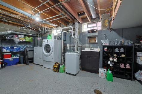 8668 Gregory Lane Des Plaines IL 60016