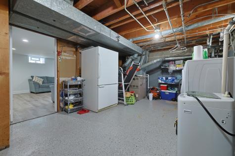 8668 Gregory Lane Des Plaines IL 60016