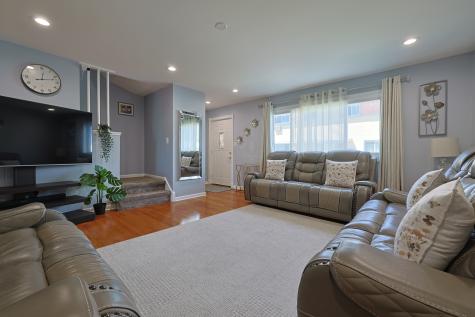8668 Gregory Lane Des Plaines IL 60016