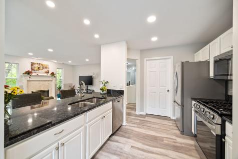 2833 Granite Court Crystal Lake IL 60012