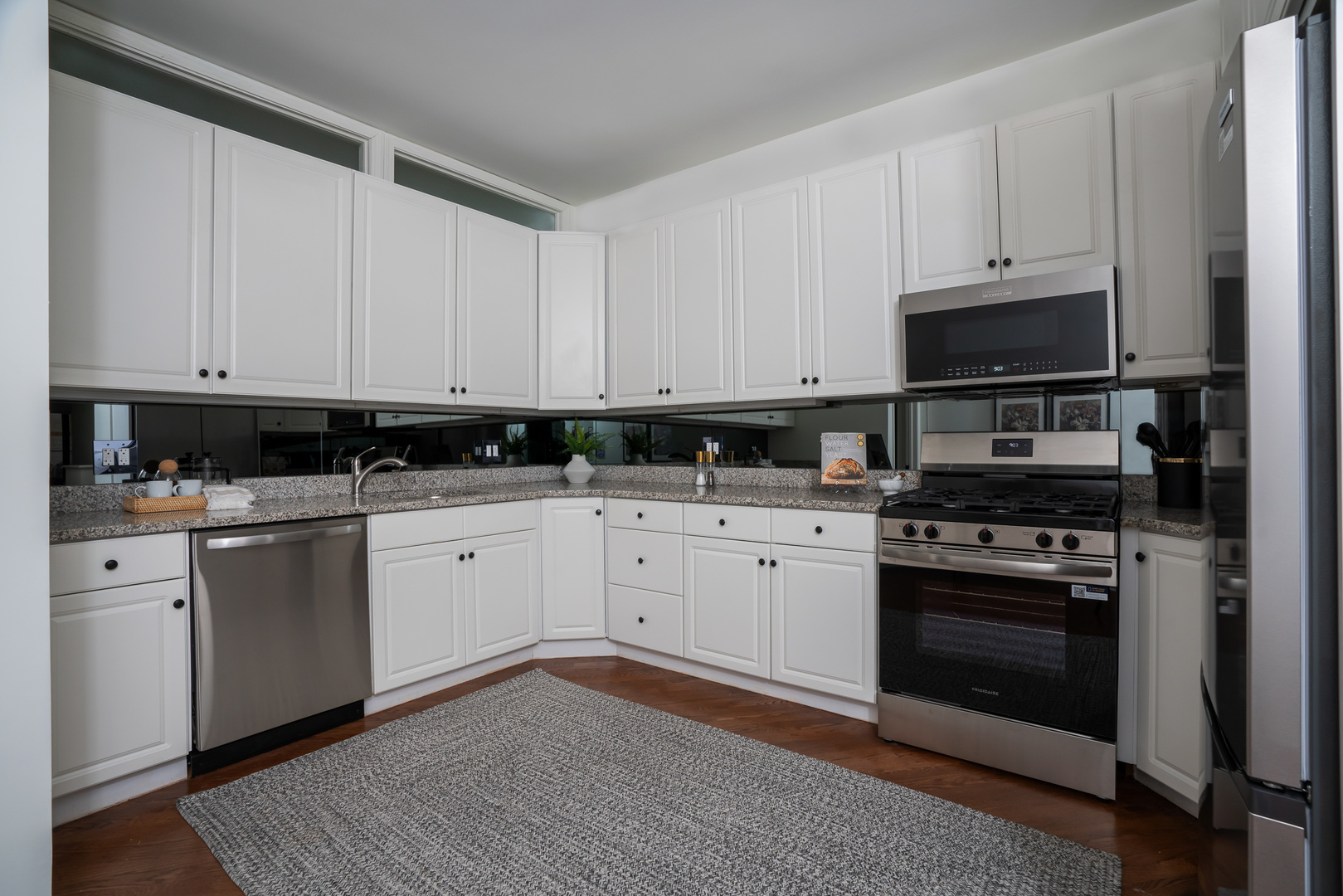 1438 North Wieland Street Chicago IL 60610