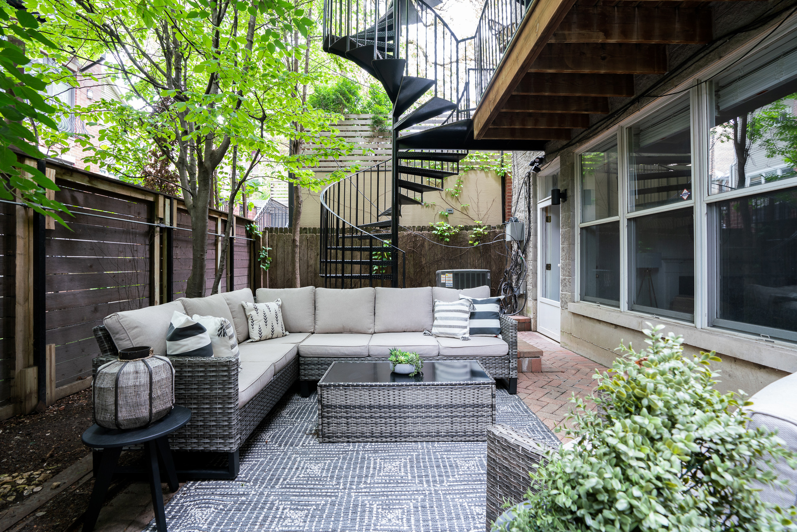 1438 North Wieland Street Chicago IL 60610