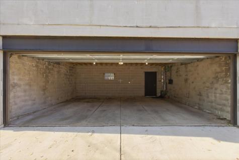 850 West Lill Avenue Chicago IL 60614