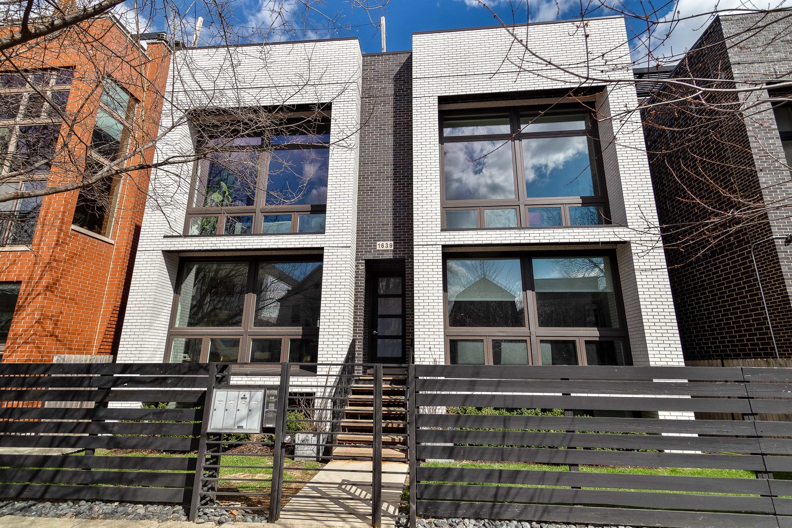 1639 North Artesian Avenue Chicago IL 60647