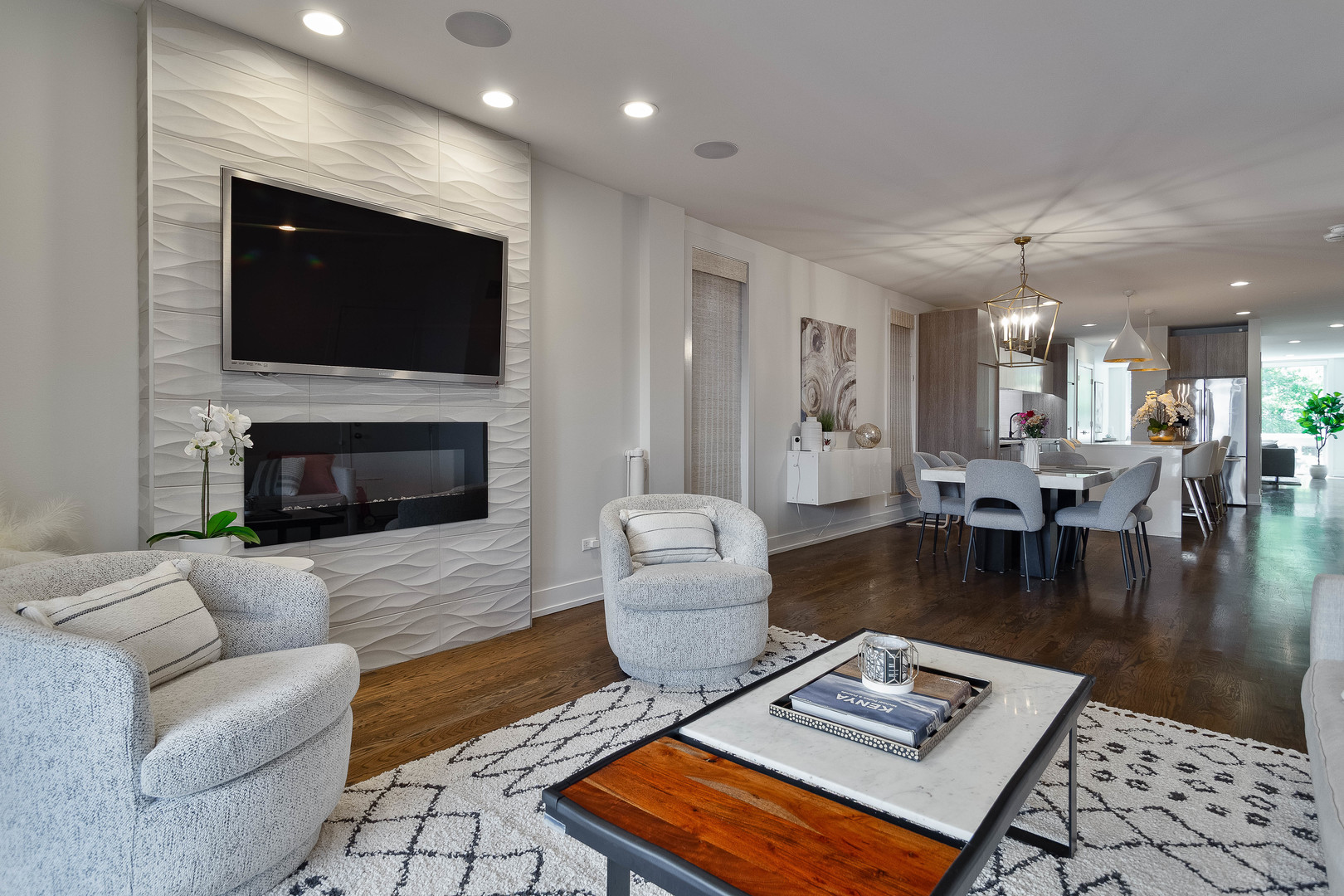 1639 North Artesian Avenue Chicago IL 60647